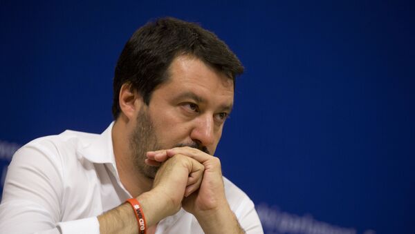 Matteo Salvini, el líder del partido Liga Norte - Sputnik Mundo