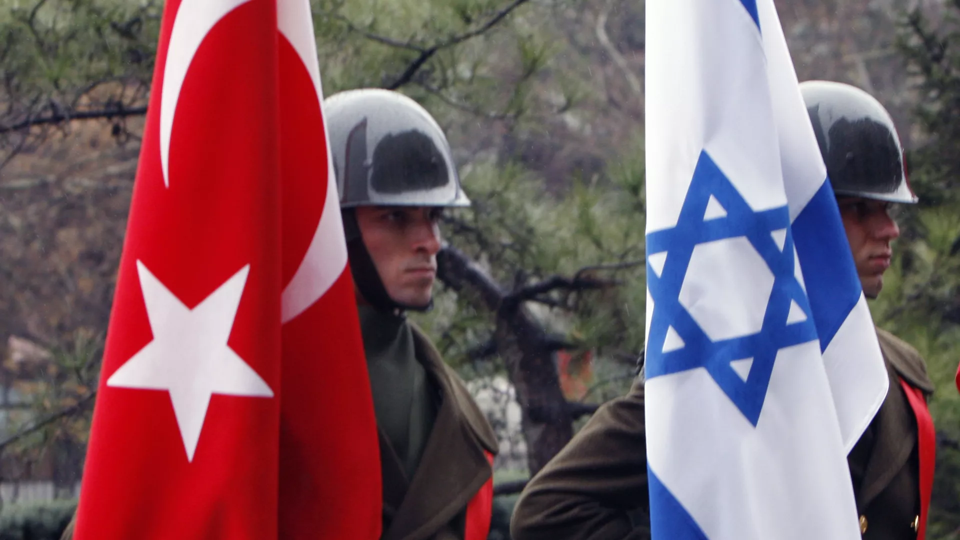 La bandera de Turquía e Israel - Sputnik Mundo, 1920, 03.08.2024