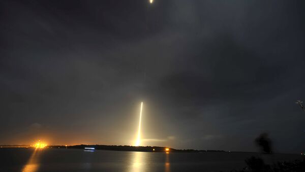 Lanzamiento del cohete Falcon 9 - Sputnik Mundo