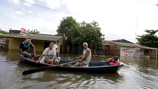 Capital de Paraguay en desastre total por inundaciones - Sputnik Mundo