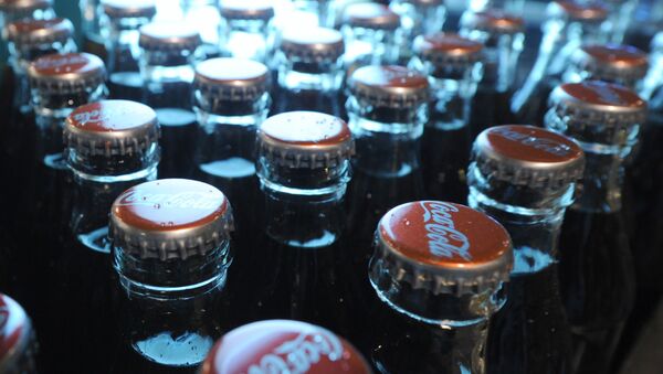 Coca-Cola abrirá una fábrica en Gaza en breve y creará mil puestos de trabajo - Sputnik Mundo