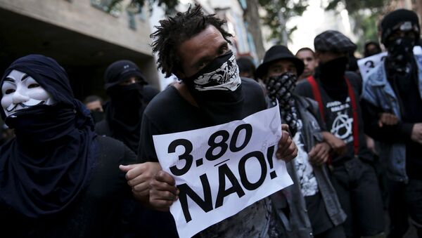 Protesta en Sao Paulo contra el precio del transporte - Sputnik Mundo