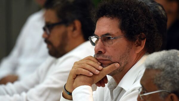 Pastor Alape, vocero de las FARC - Sputnik Mundo