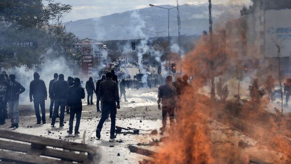 Enfrentamientos entre los alauitas kurdos y policía turca (archivo) - Sputnik Mundo