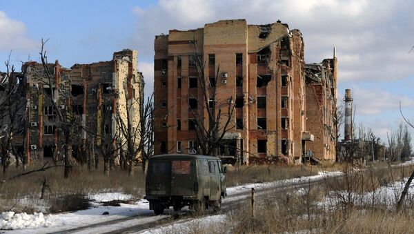 Edificios destruidos en Donetsk - Sputnik Mundo