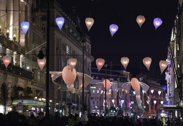 Festival de luces “Lumiere” en Londres - Sputnik Mundo