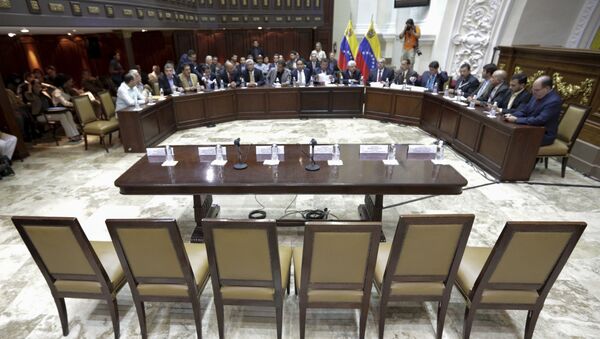 Ministros rehúsan presentarse al Parlamento en Venezuela - Sputnik Mundo