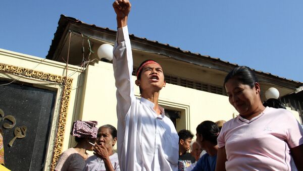 Los prisioneros liberados en el marco de un programa de amnistía en Birmania - Sputnik Mundo