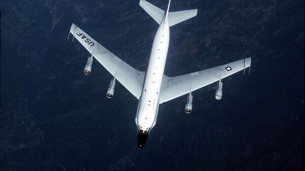 El avión de reconocimiento estadounidense RC-135 - Sputnik Mundo