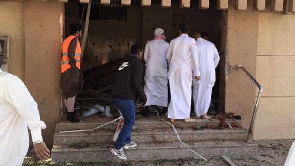 Explosión en una mezquita en Arabia Saudí - Sputnik Mundo