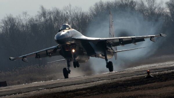 Авиаполк Восточного военного округа получил два новых истребителя Су-35С - Sputnik Mundo