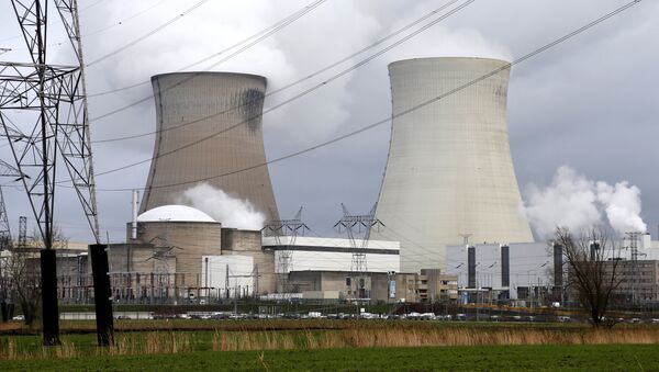 Central nuclear de Doel, Bélgica - Sputnik Mundo