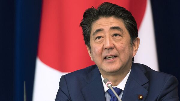 El primer ministro de Japón Shinzo Abe - Sputnik Mundo