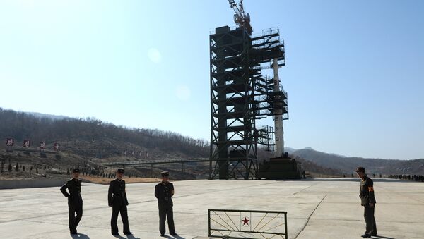 Platforma de lanzamiento en Corea del Norte - Sputnik Mundo