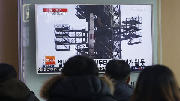 Lanzamiento de un cohete norcoreano (archivo) - Sputnik Mundo