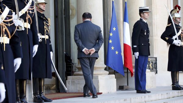 François Hollande, presidente de Francia, en su residencia en París - Sputnik Mundo