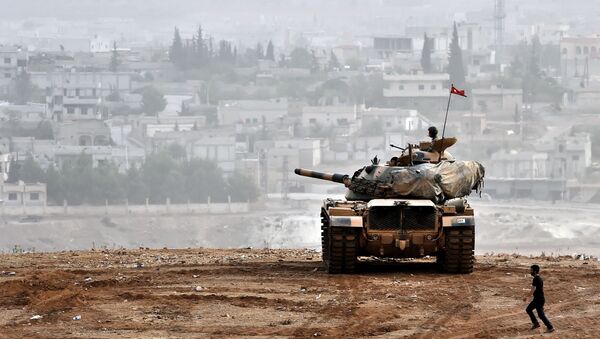 Tanque turco en la frontera con Siria (archivo) - Sputnik Mundo