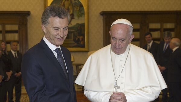 El presidente de Argentina, Mauricio Macri, y el Papa Francisco (archivo) - Sputnik Mundo