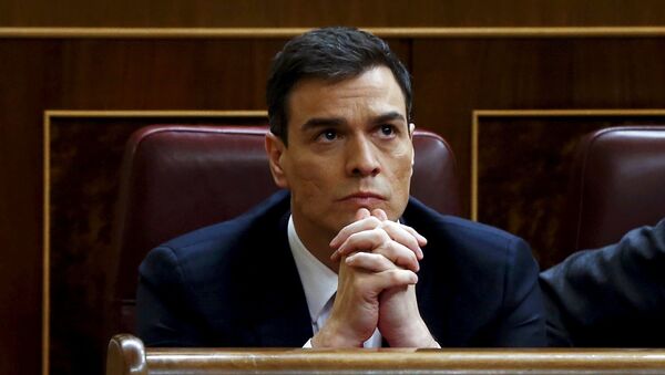 Spain's Socialist Party (PSOE) leader Pedro Sanchez reacts during an investiture debate at the parliament in Madrid, Spain, March 4, 2016. - Sputnik Mundo
