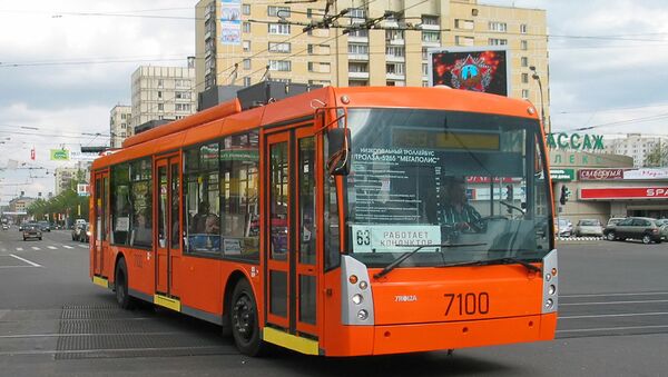 Trolebús Trolza-5265 Megapolis en las calles de Moscú - Sputnik Mundo