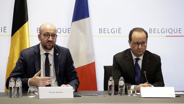 Charles Michel, primer ministro de Bélgica, y Francois Hollande, presidente de Francia - Sputnik Mundo