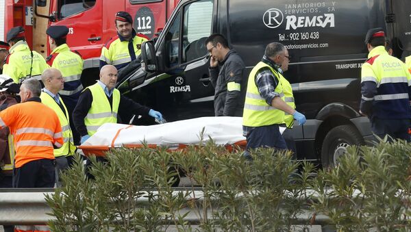 El lugar del accidente del autobús en la autovía AP-7 en Cataluña - Sputnik Mundo