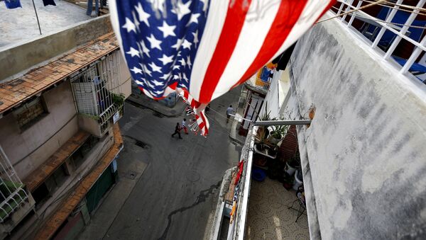 La bandera de EEUU en un balcón en La Habana, la capital de Cuba - Sputnik Mundo