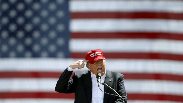 El precandidato republicano a la presidencia de EEUU, Donald Trump - Sputnik Mundo