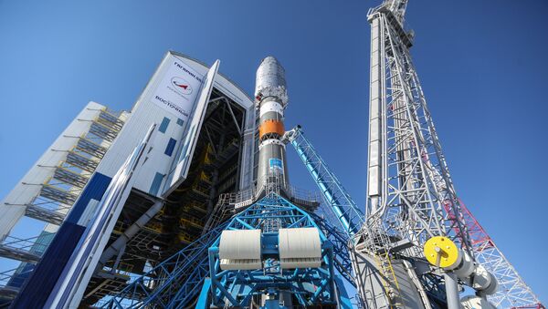 Сohete Soyuz-2.1a en el cosmódromo Vostochni - Sputnik Mundo
