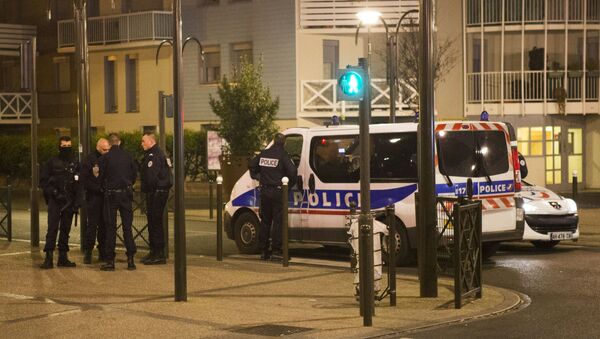 Bulevar General Delambre de Argenteuil bloquearon por la policía - Sputnik Mundo