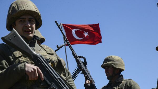 Militares turcos (archivo) - Sputnik Mundo