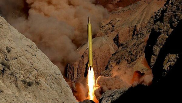 Misil balístico iraní (Archivo) - Sputnik Mundo