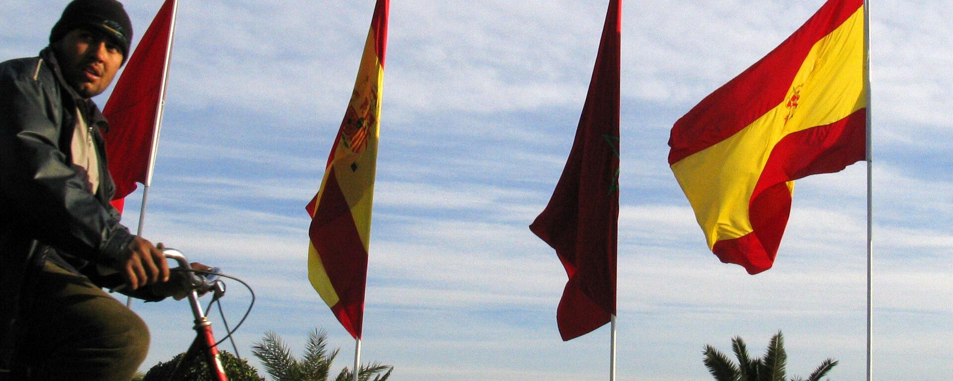 Banderas de España y Marruecos - Sputnik Mundo, 1920, 27.06.2022