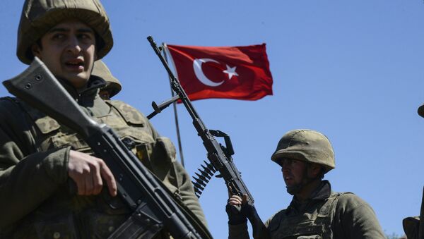 Turkish army soldiers - Sputnik Mundo