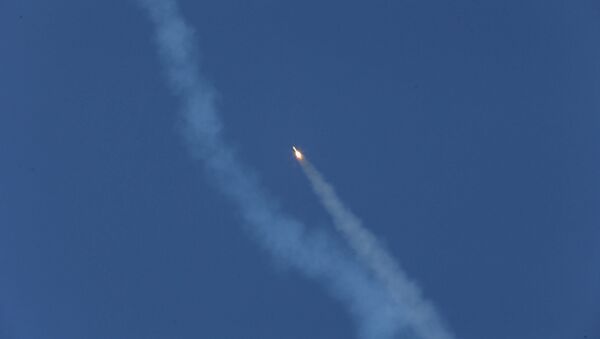 Misil balístico iraní, lanzado el 9 de marzo de 2016 - Sputnik Mundo