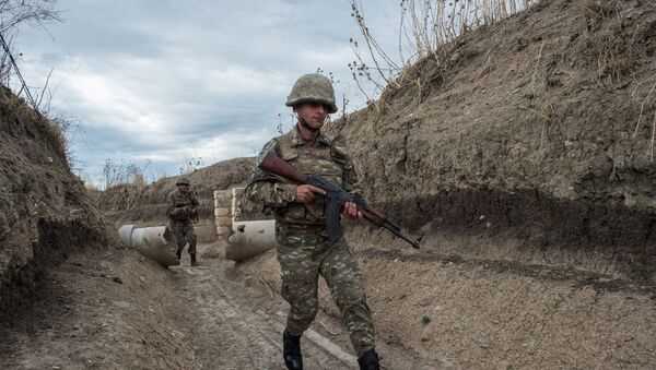 Soldado armenio en Nagorno Karabaj - Sputnik Mundo