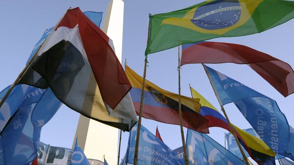 Banderas de los Estados miembros del Mercosur (archivo) - Sputnik Mundo