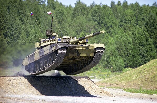 El tanque volador T-80 - Sputnik Mundo