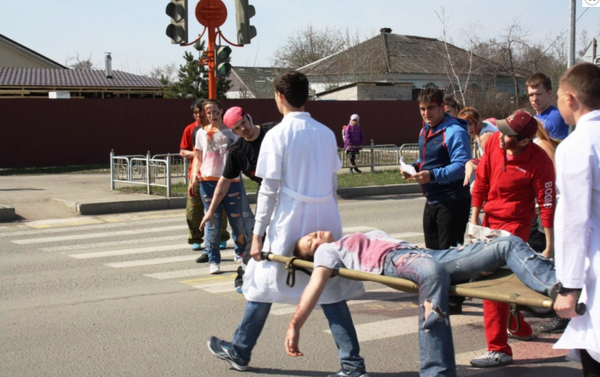 Participantes del flashmob en Jakasia - Sputnik Mundo