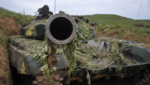 Un tanque de las autodefensas de Nagorno Karabaj (archivo) - Sputnik Mundo
