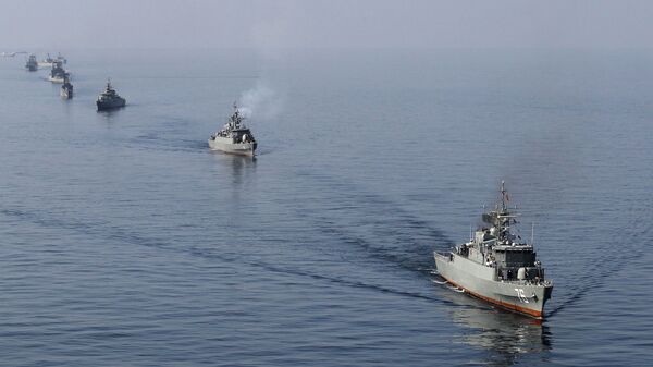 Ejercicios de buques de guerra iraníes en el estrecho de Ormuz (archivo) - Sputnik Mundo