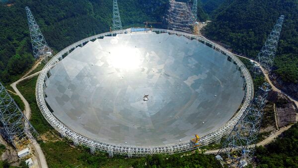 FAST, el radiotelescopio más grande del mundo - Sputnik Mundo