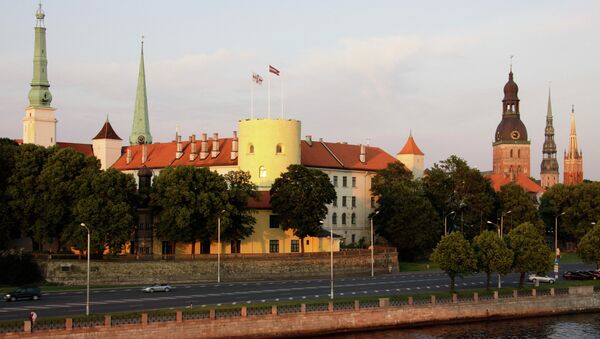 La vista al palacio presidencial en la capital letona de Riga - Sputnik Mundo