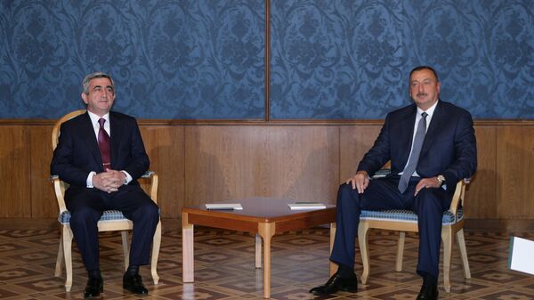 El presidente de Armenia, Serzh Sargsián, y el presidente de Azerbaiyán, Iljam Alíev - Sputnik Mundo
