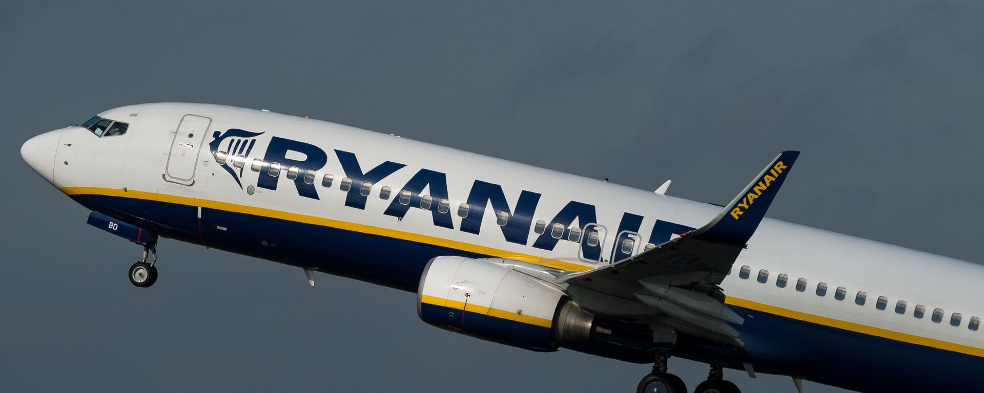 An 737 Boeing plane of the Ryanair company takes off, on October 11, 2014 at the Lille-Lesquin airport, northern France. - Sputnik Mundo, 1920, 25.05.2021