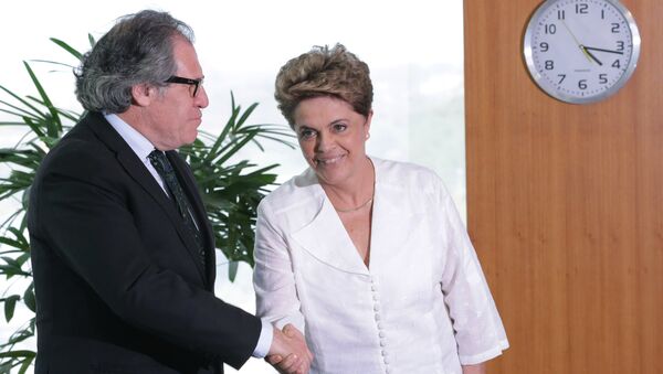 Secretario General de la OEA, Luis Almagro, y Dilma Rousseff, presidenta suspendida de Brasil - Sputnik Mundo