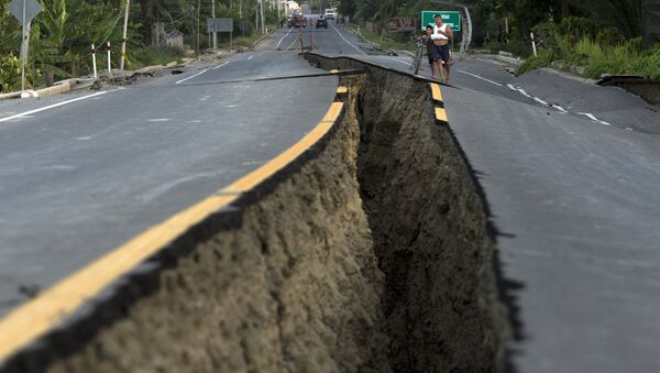 Consecuencias del terremoto en Ecuador (archivo) - Sputnik Mundo