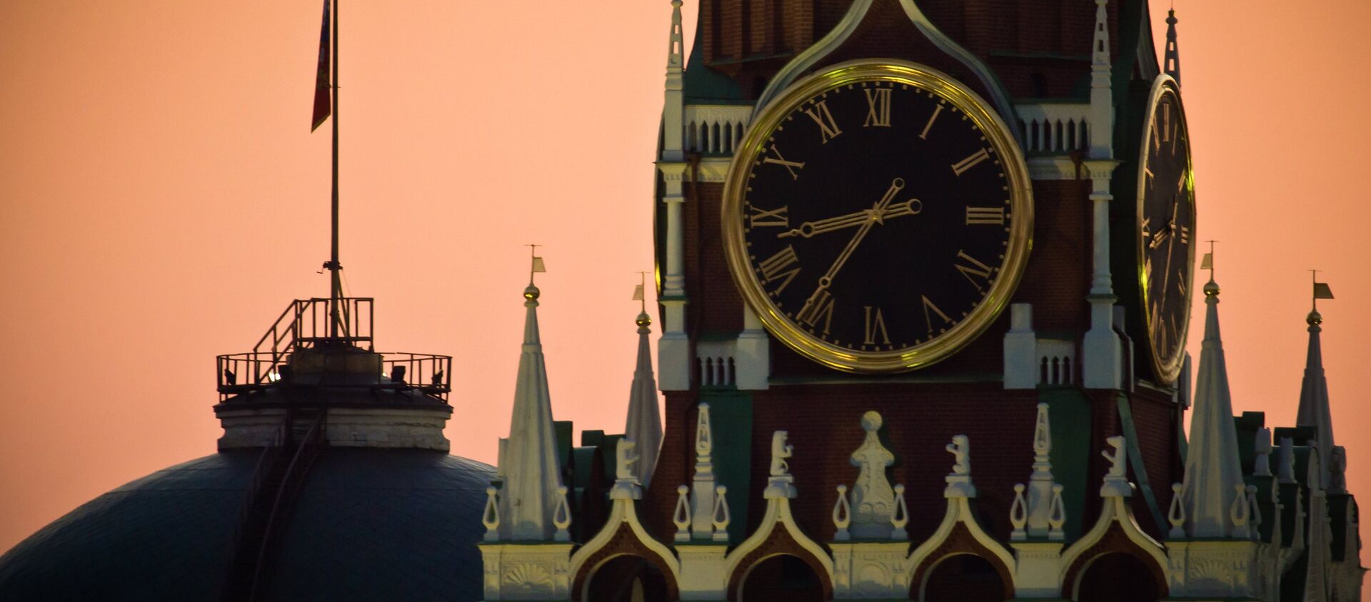 Torre del Salvador en el Kremlin de Moscú - Sputnik Mundo, 1920, 31.01.2021