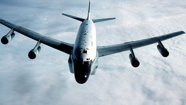 Un avión espía RC-135 - Sputnik Mundo