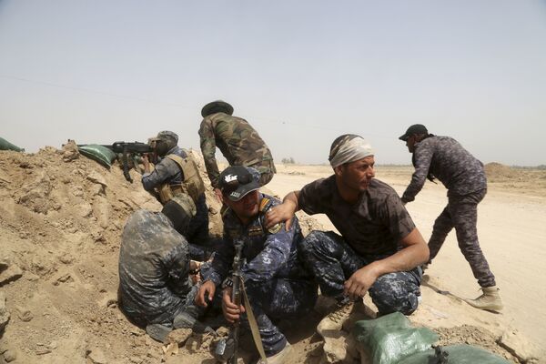 Ofensiva de militares y milicias iraquíes para tomar Faluya - Sputnik Mundo